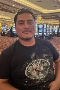 Juan Carlos es el autor principal de elceibeno y una de las voces más reconocidas en el mundo del casino en línea en Honduras. Con más de 10 años de experiencia en el análisis de plataformas de apuestas, ha dedicado su carrera a investigar, probar y evaluar casinos, juegos de tragamonedas, ruletas, apuestas deportivas y todo lo que rodea al universo del juego digital. Su estilo directo y conocimiento técnico lo convierten en una referencia confiable para miles de lectores. Apasionado por la industria del azar, Juan Carlos ha sido testigo del crecimiento de plataformas como Pin-Up en la región, y ha seguido de cerca su evolución para ofrecer opiniones imparciales y consejos prácticos a los jugadores hondureños. Además de sus reseñas, escribe guías detalladas sobre métodos de pago, promociones y seguridad en los casinos, siempre priorizando la transparencia y el juego responsable. Juan Carlos 